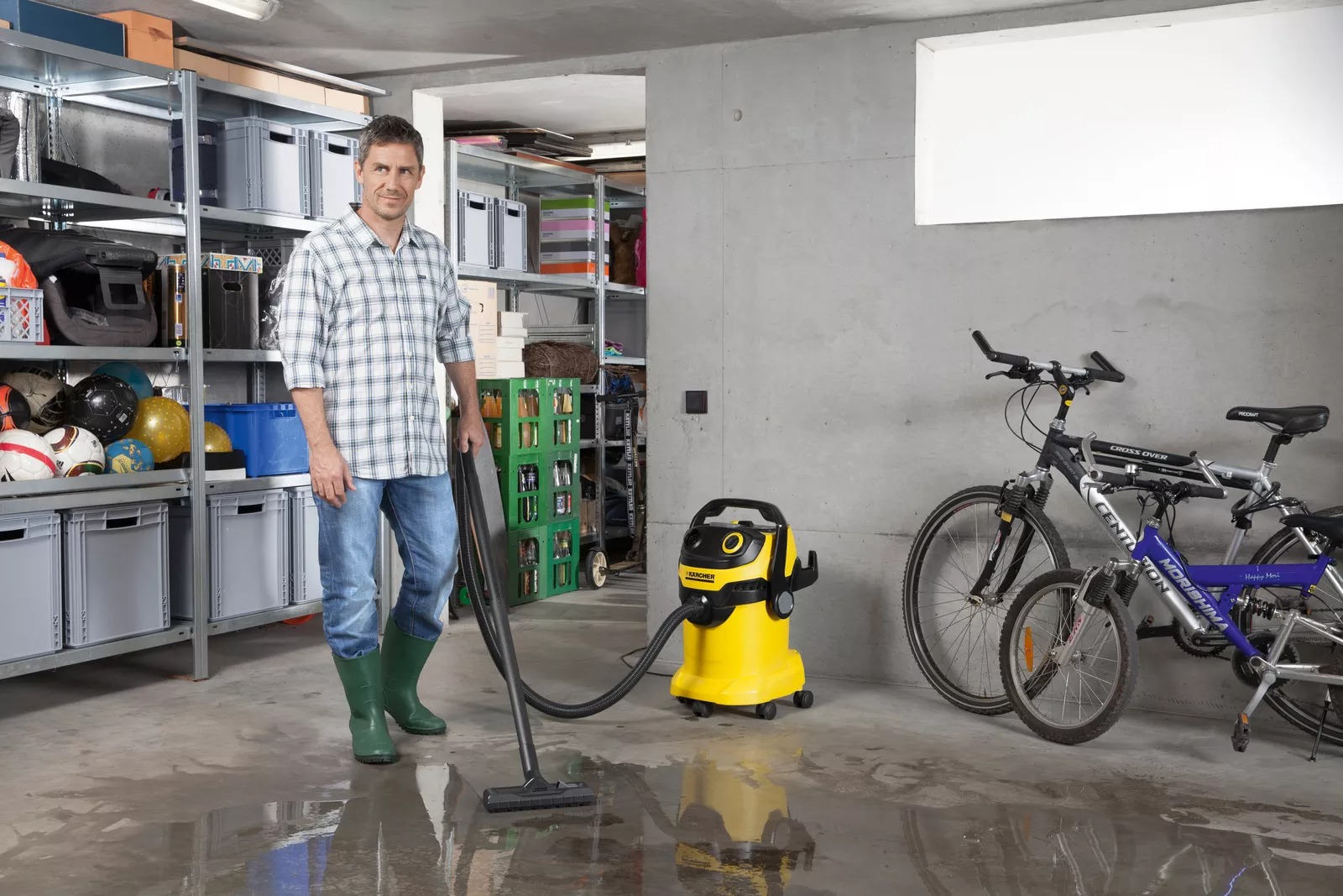 Karcher 1.348-190.0 WD 5 Wet & Dry Vacuum Cleaner, Yellow Multi-Purpose Vacuum Cleaner - Image 8